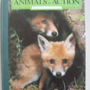 Animals in Action: The Living Countryside Paperback Book Pre-Owned English