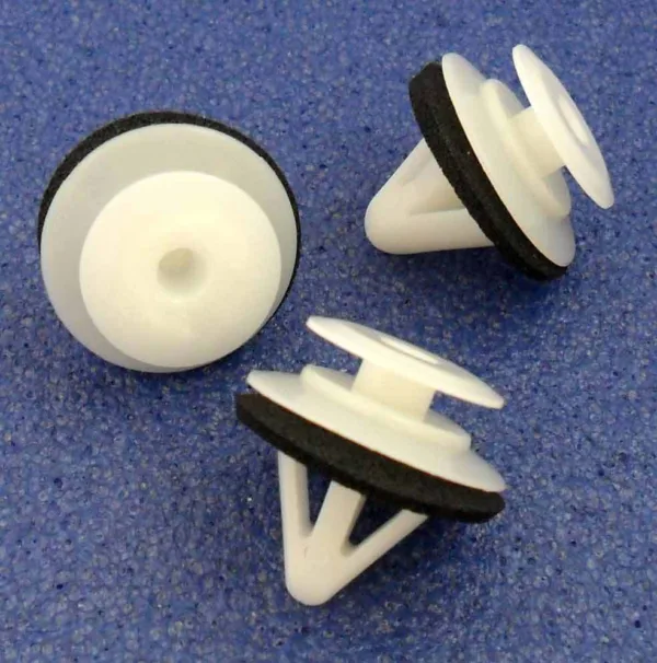 50x Mazda Trim Clips- Plastic Body Mouldings, Side Skirts, Sill Trims- G18K51SJ3