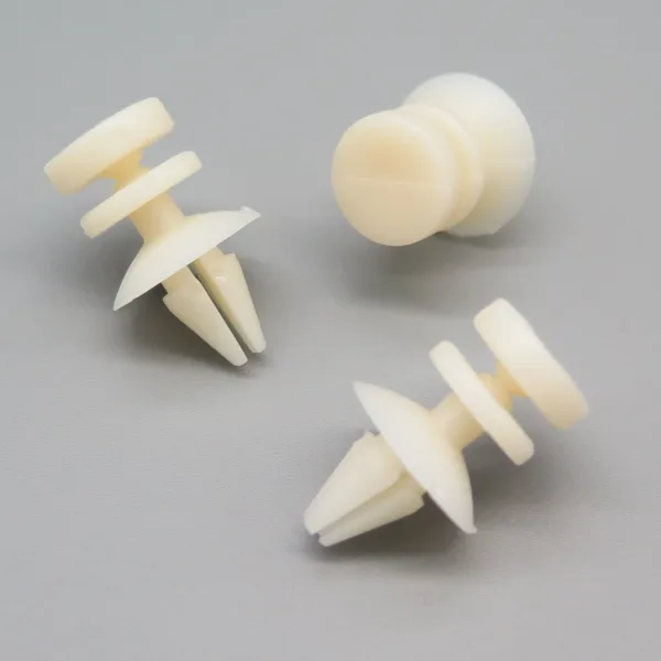 2x Dashboard and Fascia Trim Clips for some Alfa Romeo 147, 156, GT