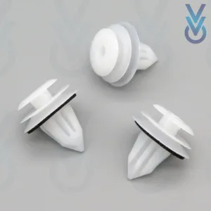 10x Boot Carpet & Interior Lining Clips for some Mitsubishi Pajero / Shogun