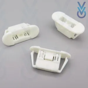 10x Boot Carpet & Interior Lining Clips for some Nissan Micra