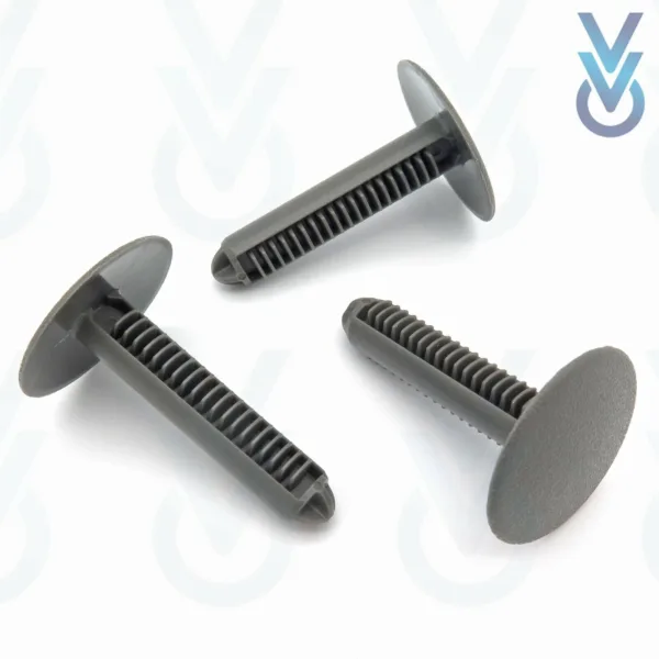 10x Boot Carpet & Interior Lining Clips for some Nissan Qashqai
